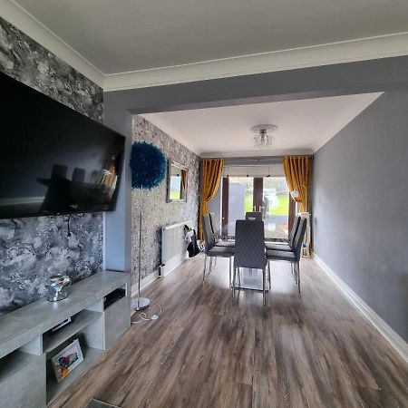 Private Room City Skyline And Mountain Views Close Too Belfast Centre And Airports Free Parking Екстер'єр фото